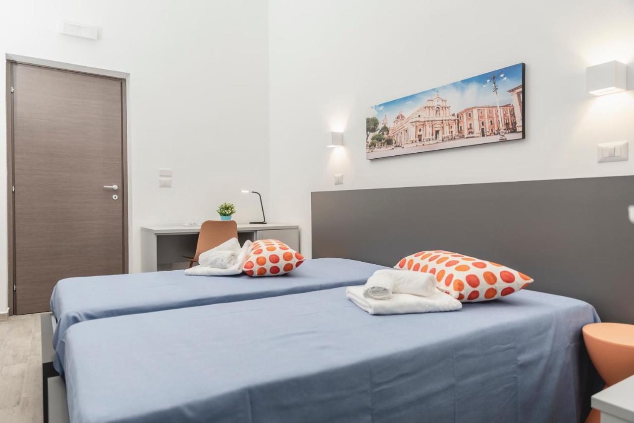 Отель Fladi House Катания Экстерьер фото